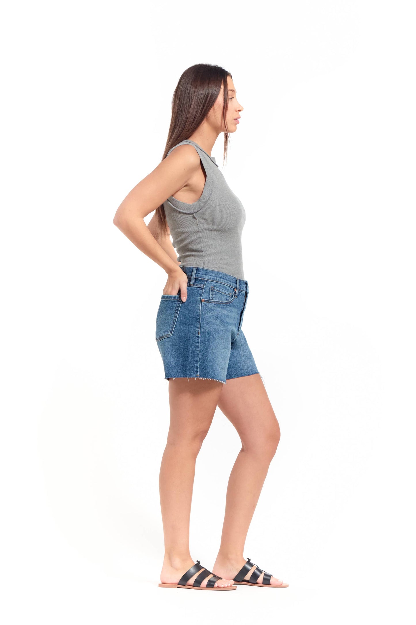 Light Medium Wash Loose Fit Mid Rise 5" Length Fray Hem Denim Short