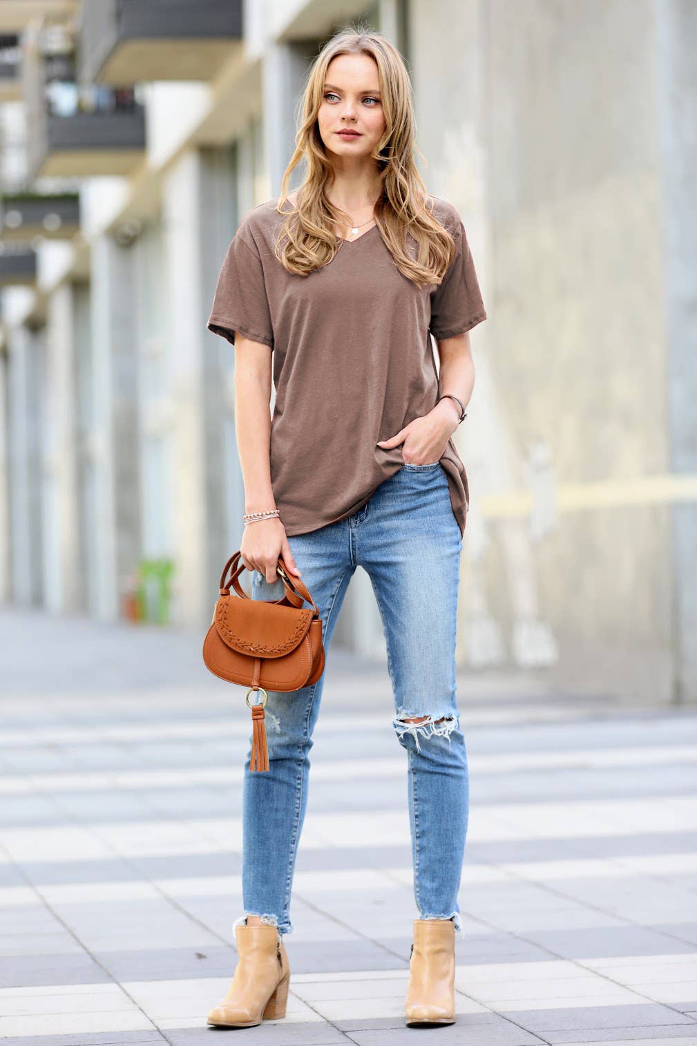 Mocha Short Sleeve Cotton Boyfriend Fit V-Neck Tee